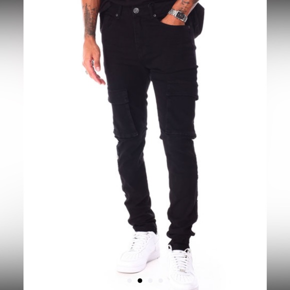 NWT!!! Mens black, studded skinny jeans w/ cargo pockets; flex material; Sz 40W - Picture 4 of 5